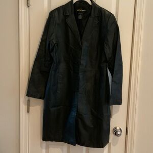 MetroStyle Dark Leather Trench Coat
No Smoking/No Pets